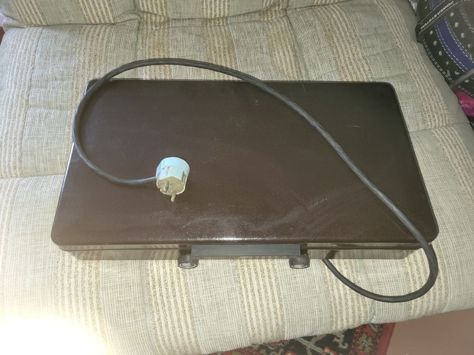 Продам электроплиту