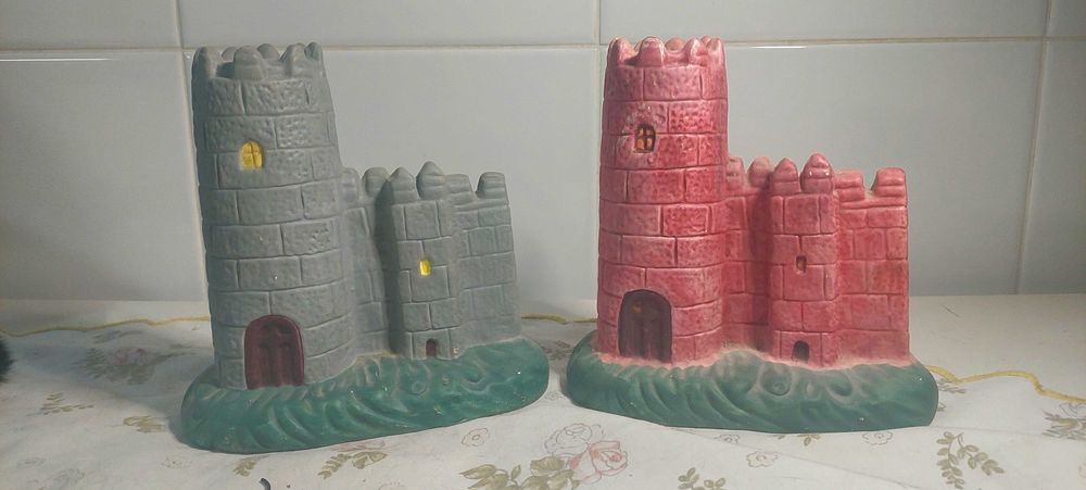 Castelos para presépio de Natal em barro de Barcelos