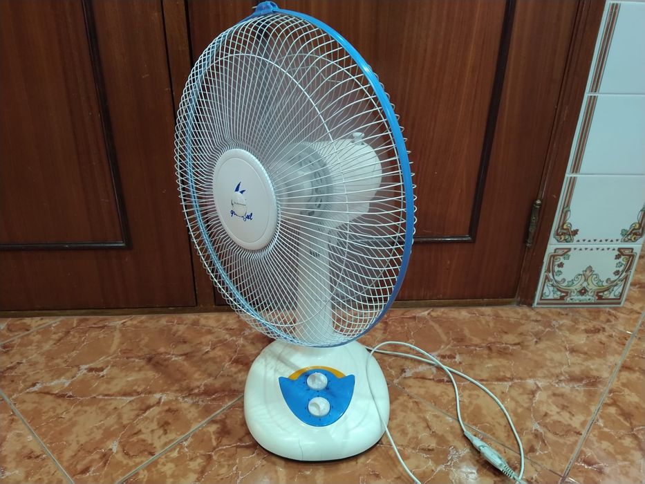 Ventoinha ventilador de mesa  casa quarto apartamento vivenda escritório gabinete carro.