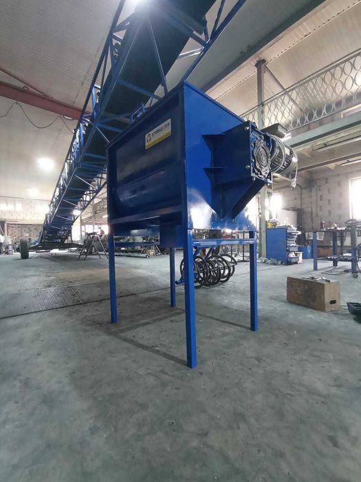 Кормозмішувач,змішувач комбікорму,кормосмеситель