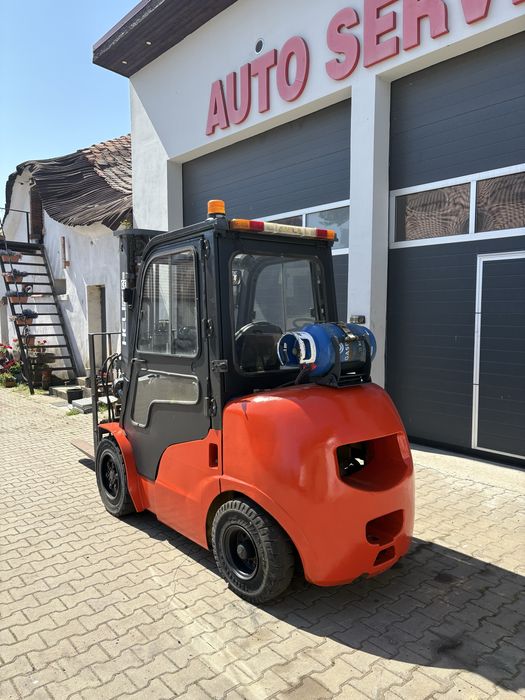 Wózek widłowy Heli CPYD35