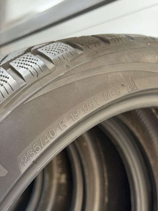 Зимові шини 235/40r19 (96Y) Vredestein Wintrac Xtreme S. Ціна 3000грн/шт.