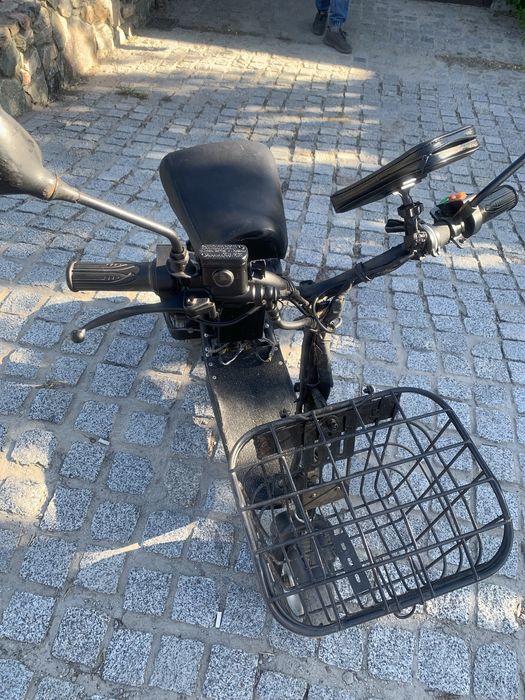 Продам электросамокат