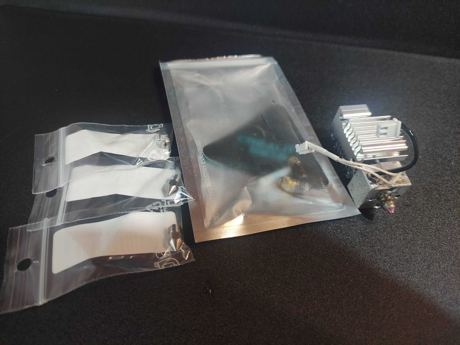 Drukarka 3D CREALITY Ender-3 V3 SE 100% sprawna, druk PLA, PET-G, TPU