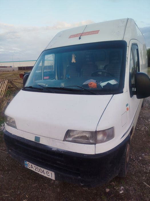 Продам срочно Fiat Ducato 2.5 дизель.Також цікавий обмін на легкове авто