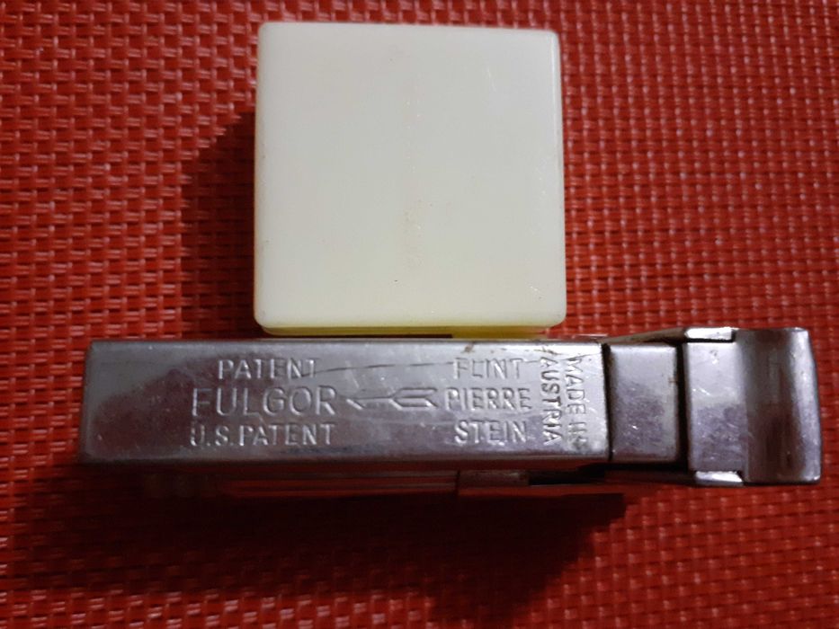 Conjunto de 4 Isqueiros