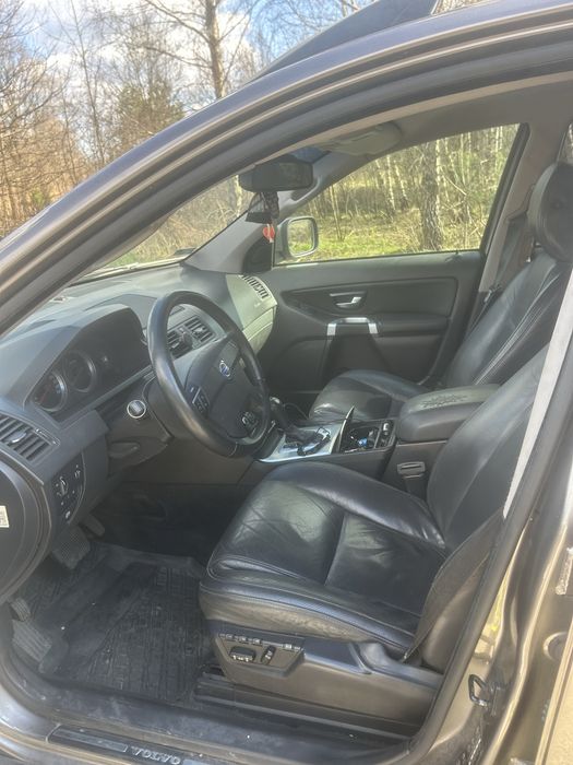 Sprzedam lub zamienie za busa Volvo XC90 2.4 D5