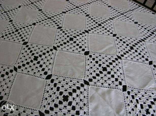 Toalha de renda e linho