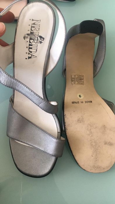 Sapatos e Sandálias de tiras 37-38