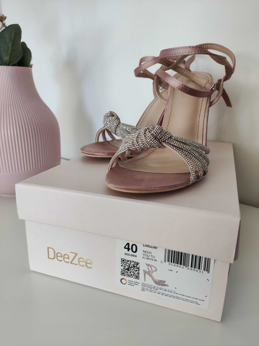 Różowe szpilki DeeZee 40