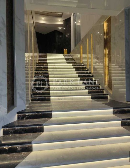 Продаж 1 кімн кв 41 кв.м Podil Plaza & Residence Поділ Плаза Без %