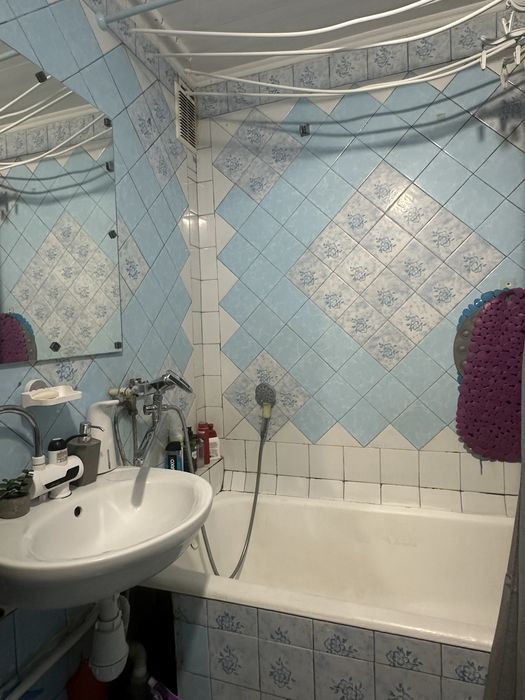 Продам 2к квартиру 56м2, вул. Ревуцкого 18. Позняки, Харківська