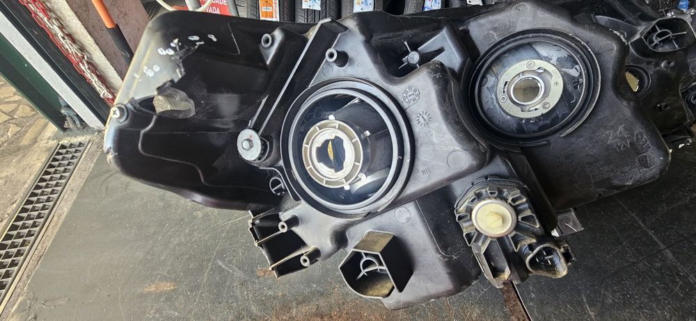 Farol para suzuki vitara