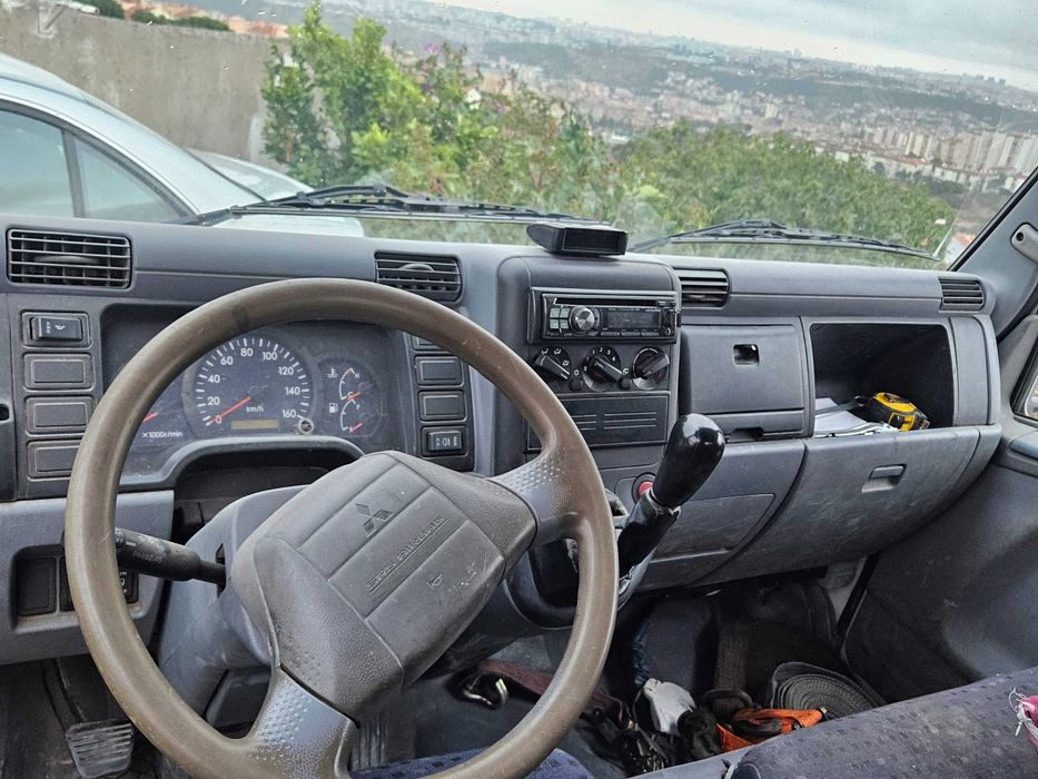 Mitsubishi fuso basculante