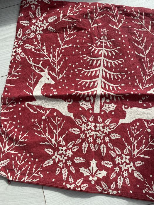 Poszewki swiateczne H&M  2-pak