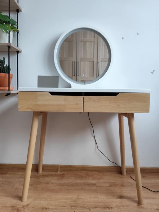 Toaletka LED plus fotel