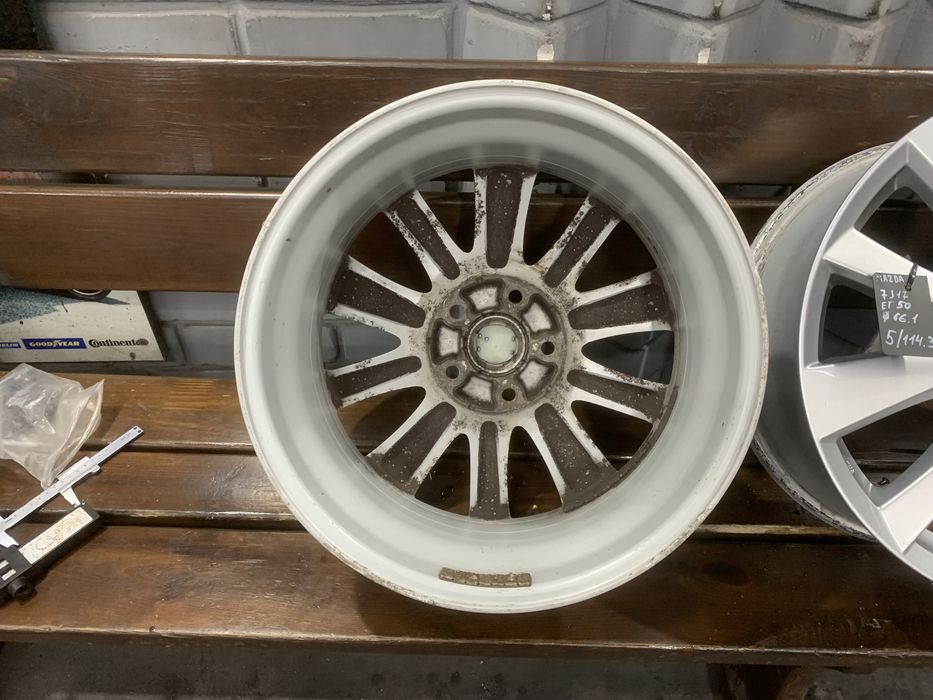99 Оригинальные литые диски Mazda 5/114.3 R17 et50