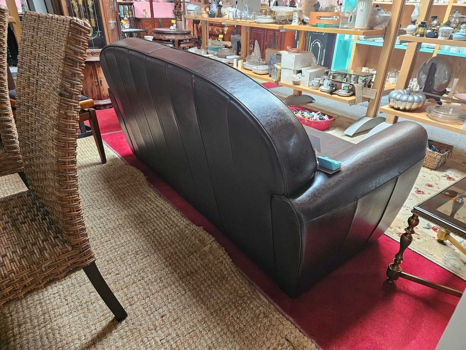 Sofá cama vintage - Couro - óptimo estado geral