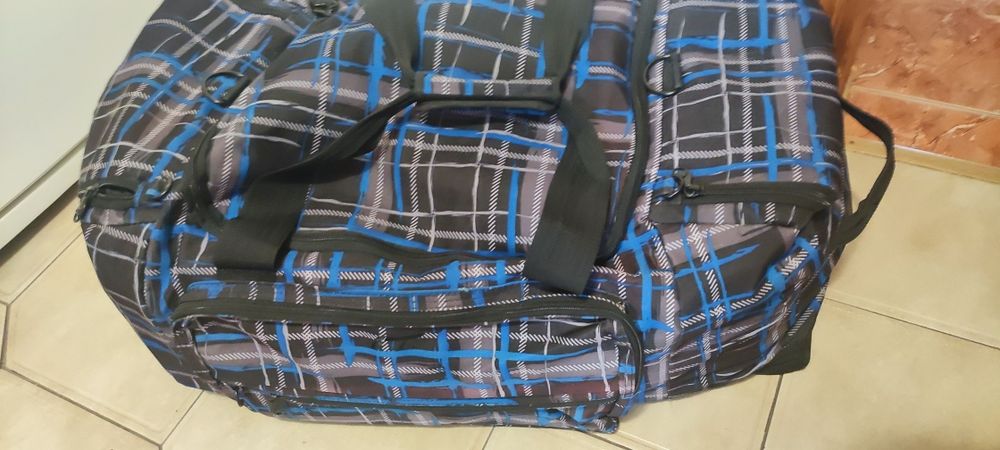 Сумка велосипедна велика,якість хороша.