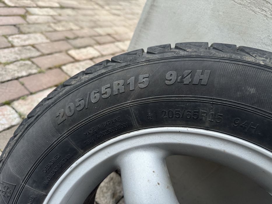 Продам колеса в зборі 205/65R15