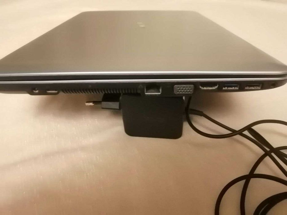 Продам ноутбук Asus X540SC диск 1 ТБ пам'ять 4 ГБ