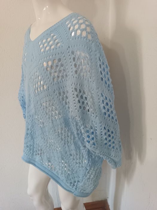 Lekki ażurowy sweter / bluzka nietoperz – błękitny – Oversize (S-XL)