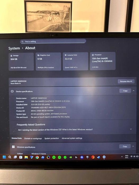 Razer Blade 16 + Keyboard + Mouse + Cooling Platform + Backpack - PACK