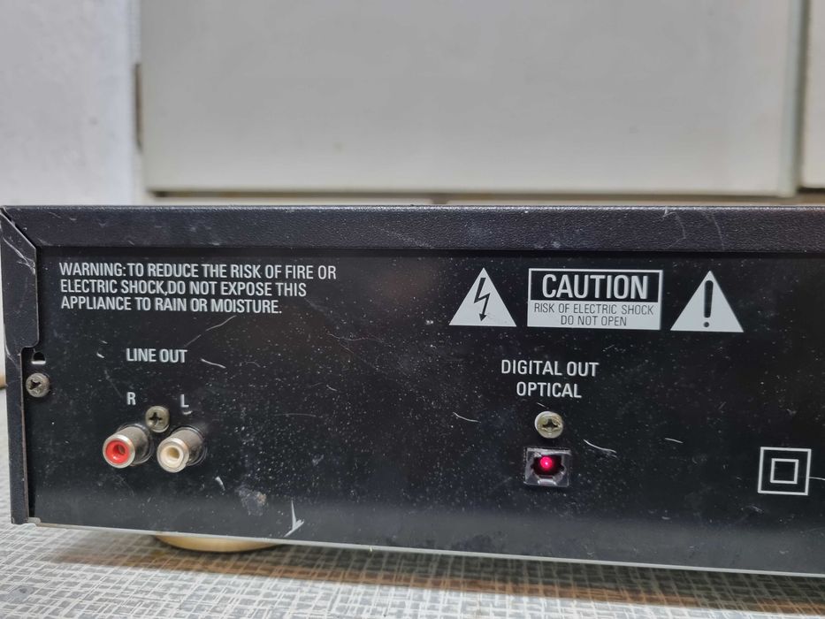 DENON DCD-435. Disc player.