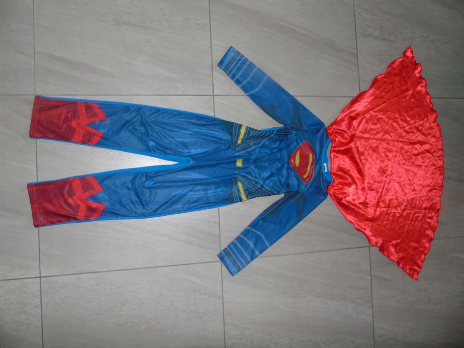strój Superman 7-8 lat