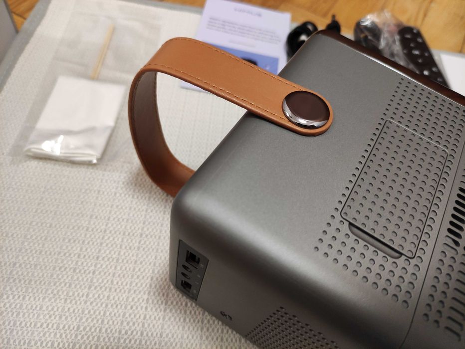 Projektor Wimius P61 PRO Przenośny Kino Domowe 1080HD 2800 Lumenów