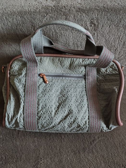 Продам сумку Kipling