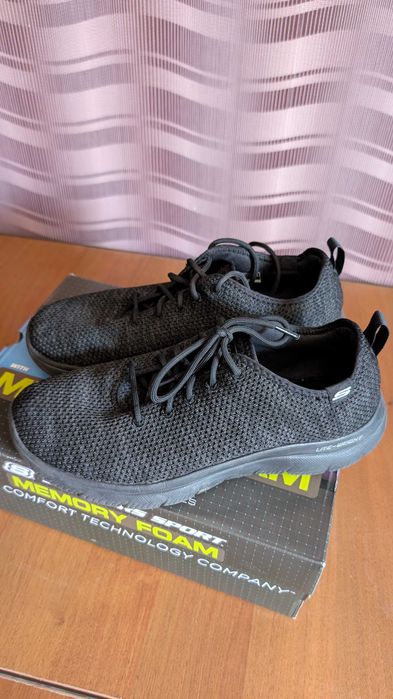 Кросівки Skechers Memory Foam, чорні 43 розмір з чеком