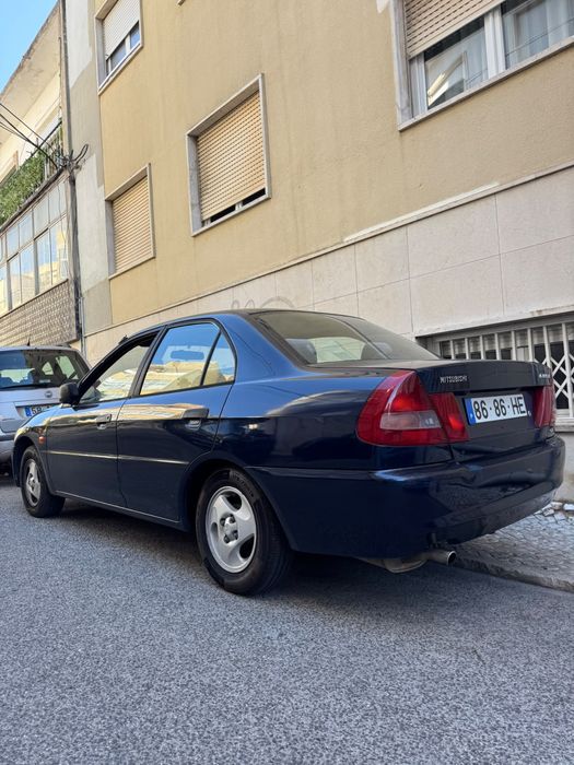 Lance 96. Tem que trocar a embreagem e o para-choque