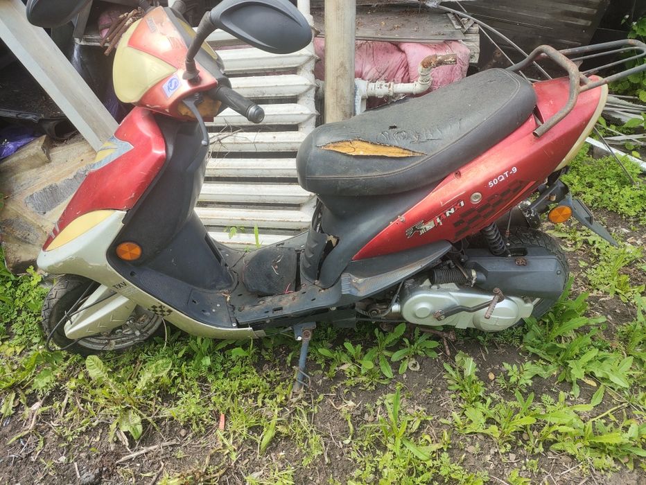 Продам китайский скутер