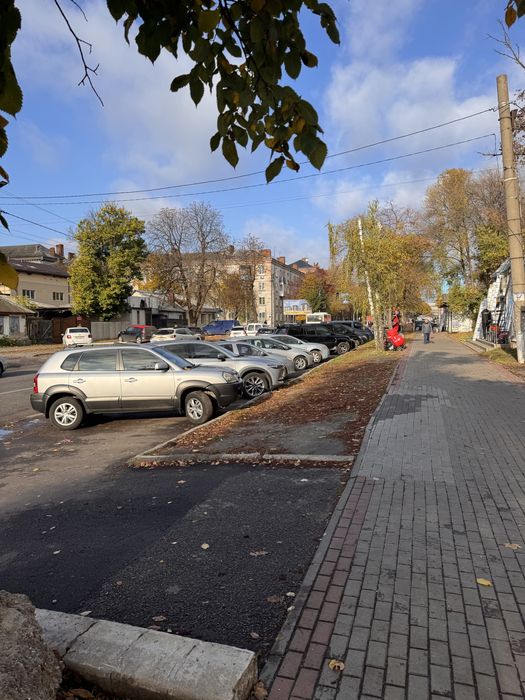 Комерційне приміщення в центрі міста