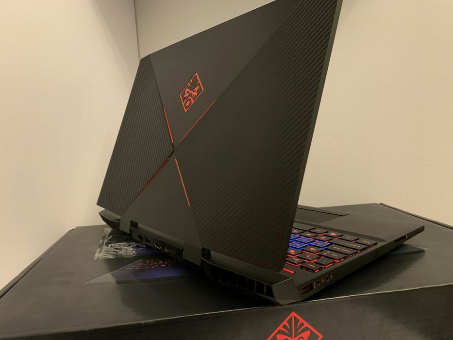 Продам ноутбук Hp Omen 15  i5-9300h GTX1650 SSD256 Sata 1T 144hz