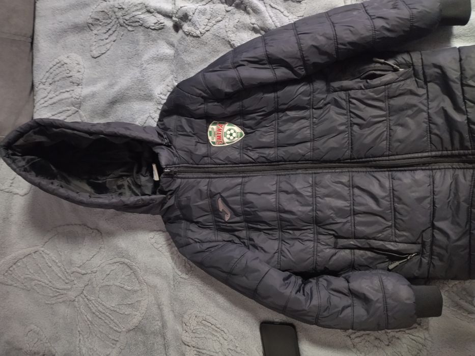 Продам дитячу спортивну демісезонну куртку Joma.