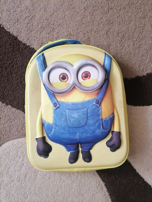 Plecaki minionki .