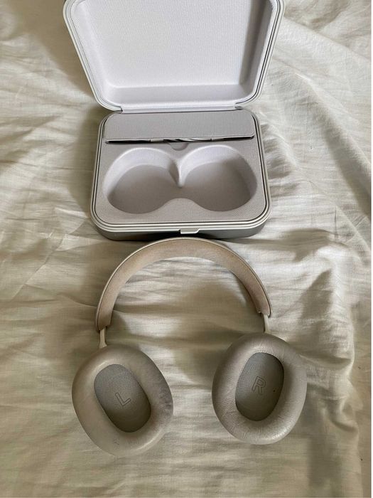 Headphones Bang & Olufsen Beoplay H95 - Usados, Condições Média-Boas