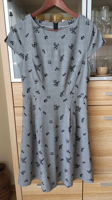 Elegancka sukienka Orsay