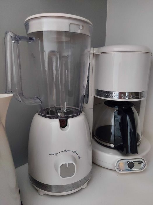 Máquina Café de filtro Moulinex cor creme