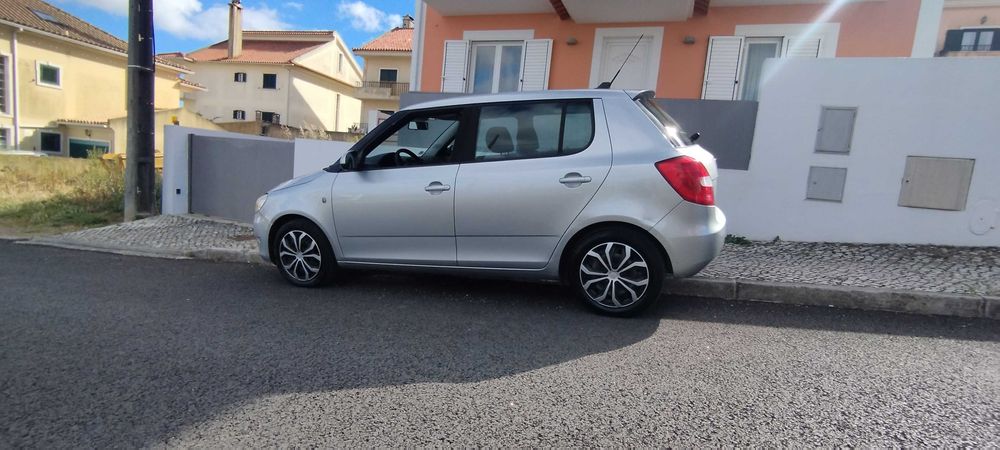 Skoda Fabia 1.2 com 109000km 2011