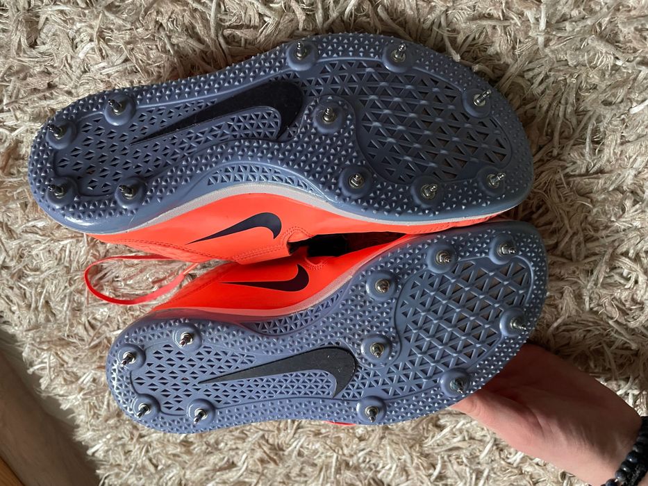 Шипівки для стрибків в висоту