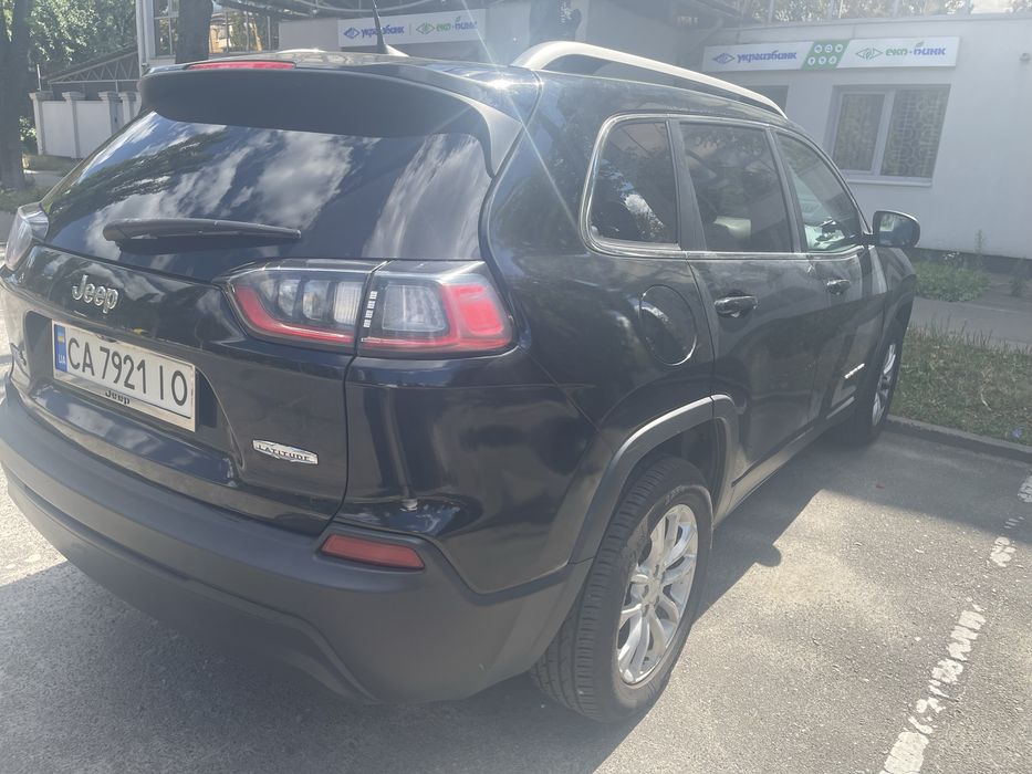 Продам власний Jeep Cherokee 2019 року
