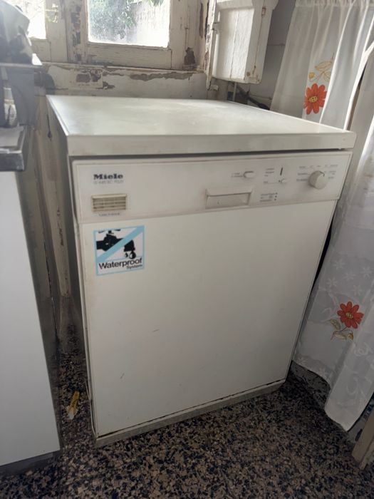 Máquina de lavar loiça Miele G 595 SC Plus