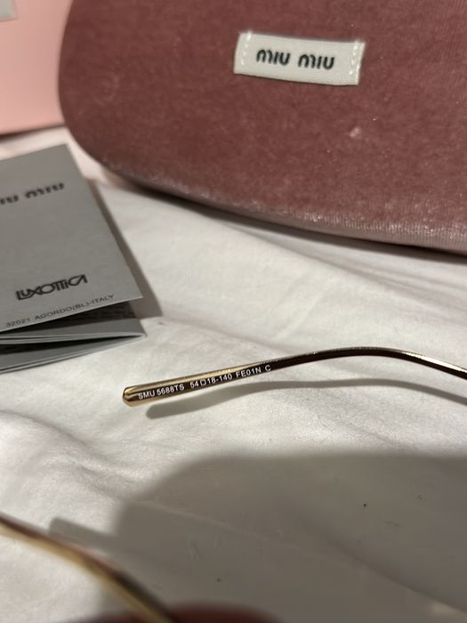 Oculos Miu Miu Novos em caixa com todos acessorios