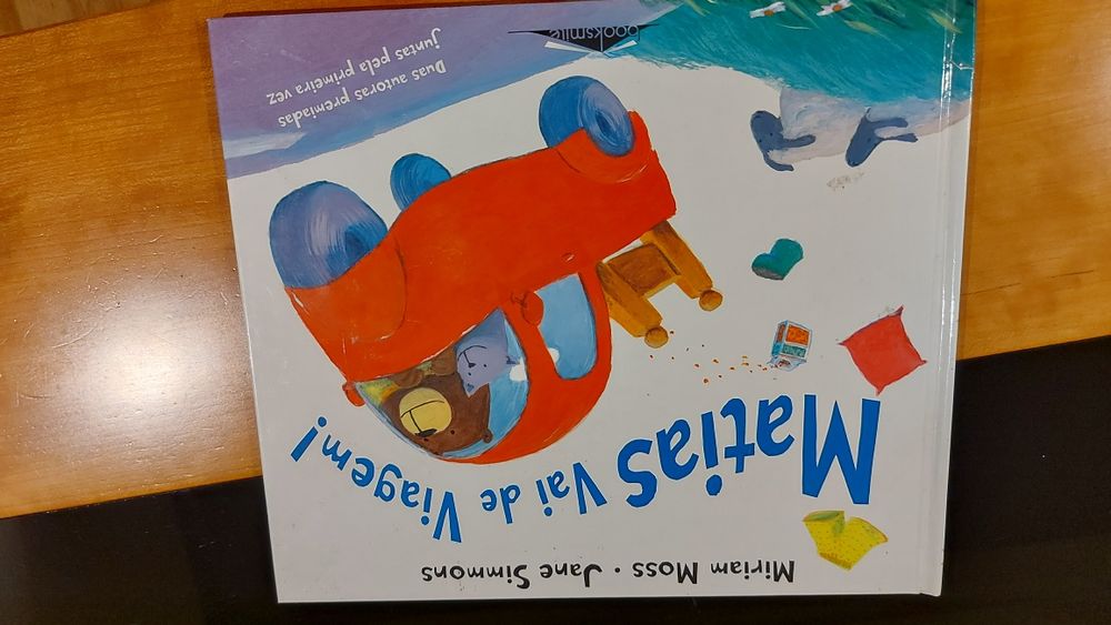 Livros Juvenis e do plano Ler+