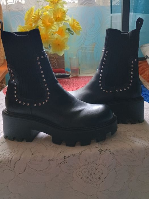 Przedam buty czarne wysokie