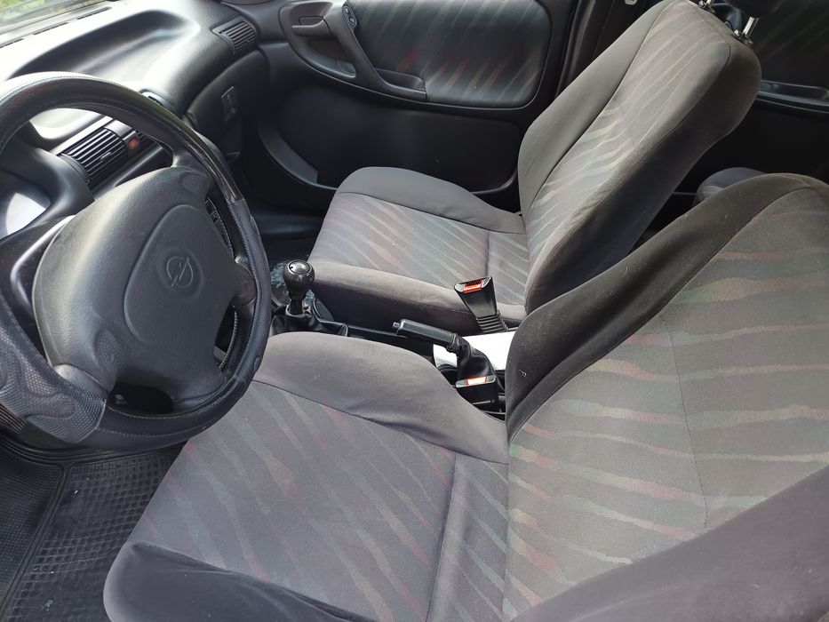 Opel Astra 1998 Gasolina - Bom Estado - Inspeção e Pneus OK