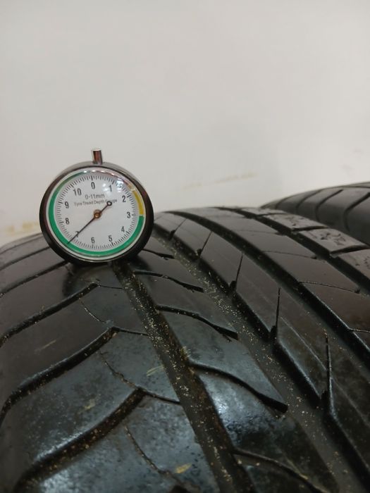 Lato Goodyear 245/45R17